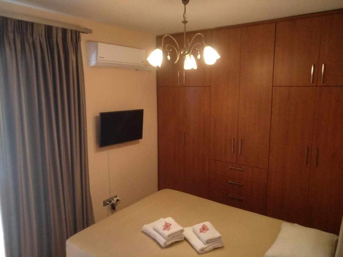 Villa Avatos - Near To The Port Of Rafina And The Airport Of Athens Agios Spyridon  Extérieur photo